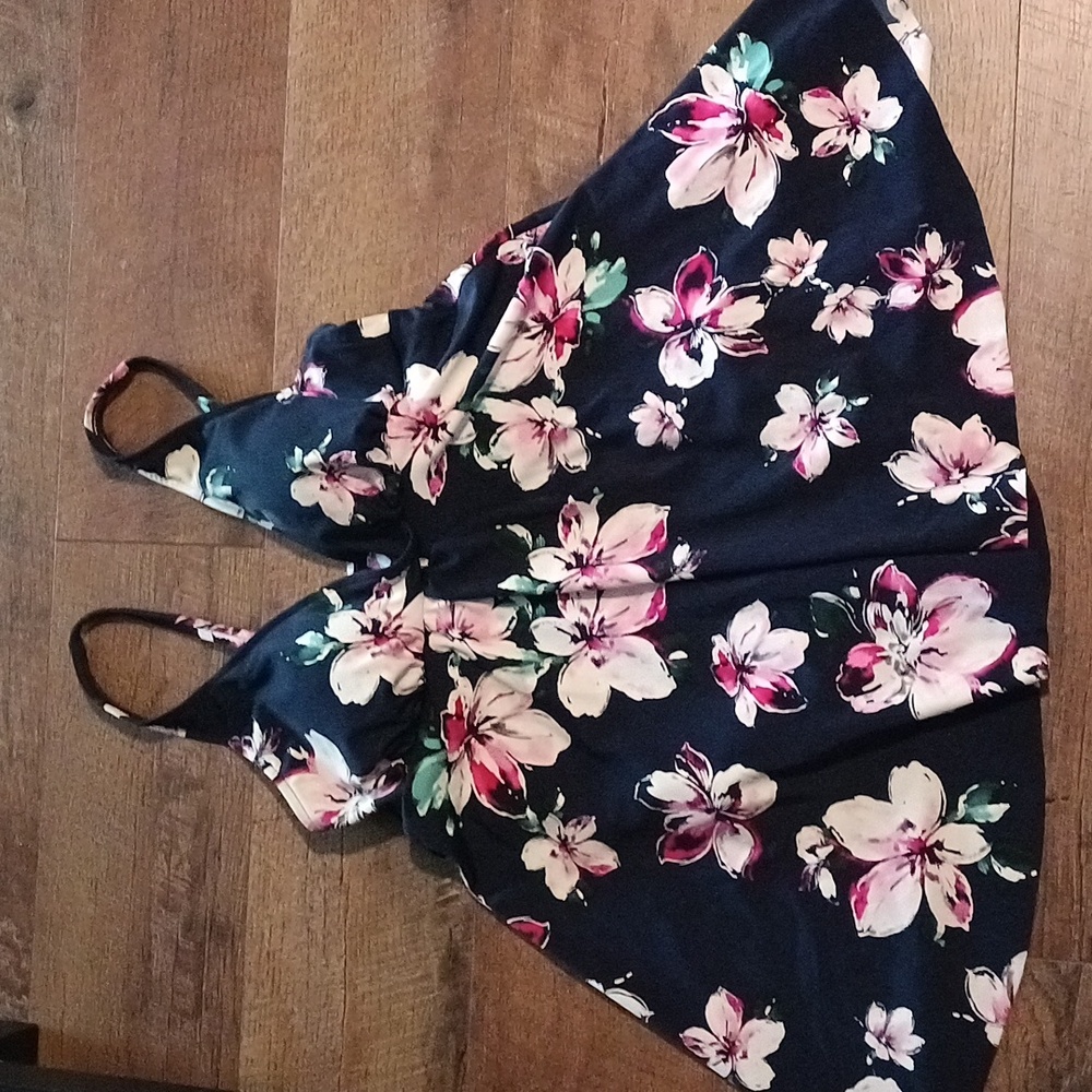 Swim dress NWOT floral size 12😍